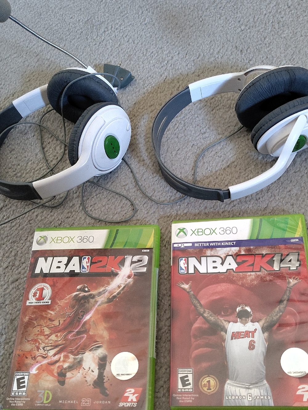 Xbox 360 NBA 2K12 & NBA 2K14 Game Bundle with White Headsets